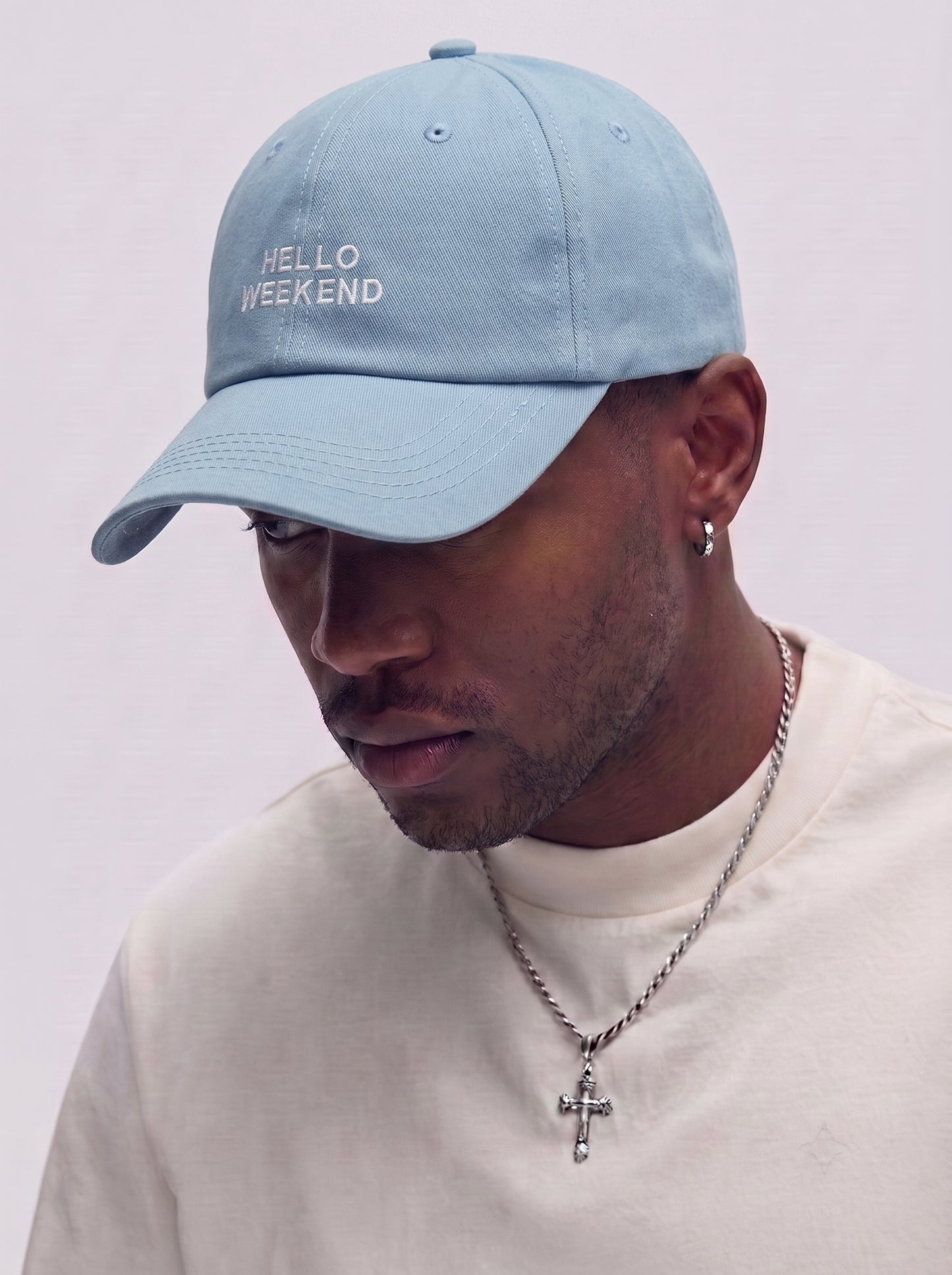 HELLO WEEKEND ESSENTIAL CAP