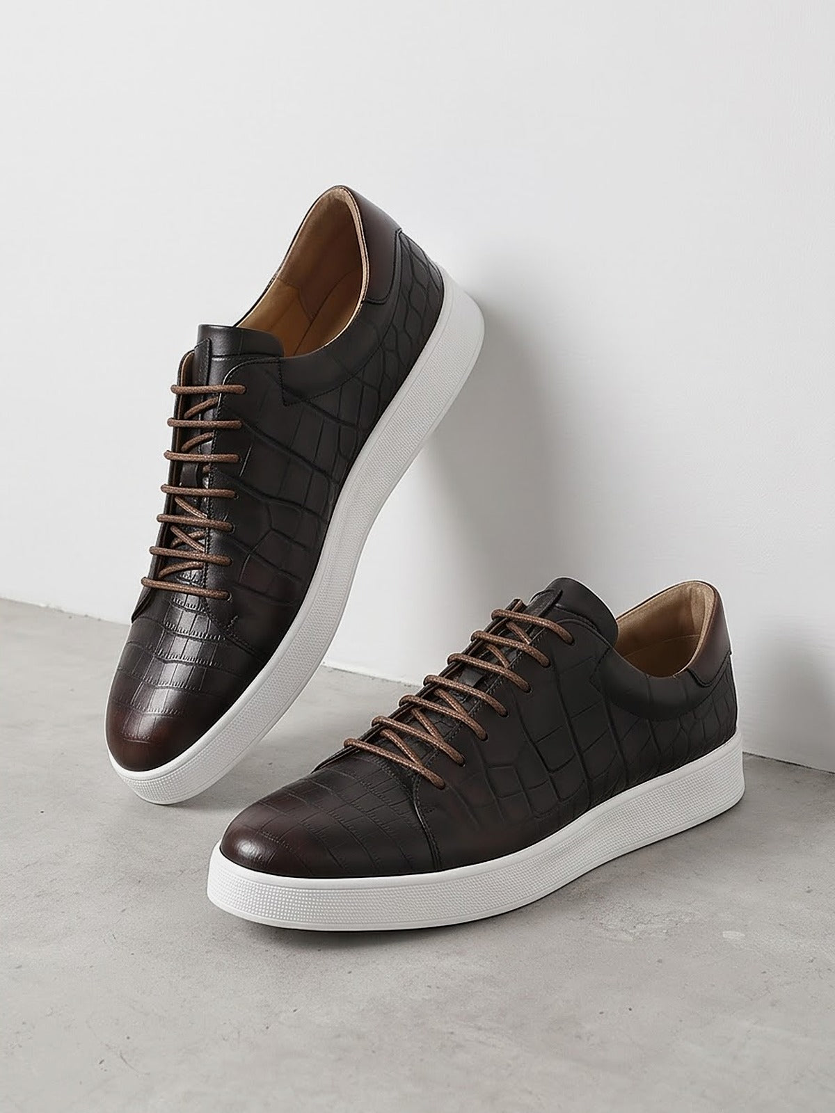 The Belgravia Leather Lace-Up - Black - side
