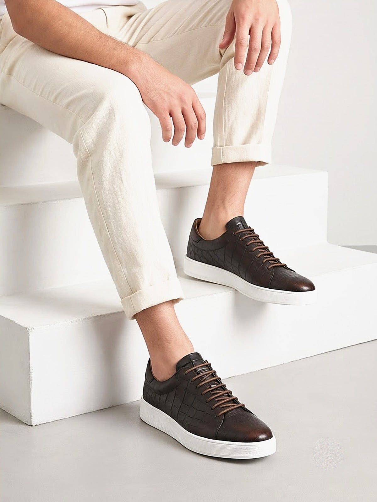 The Belgravia Leather Lace-Up - Black - back