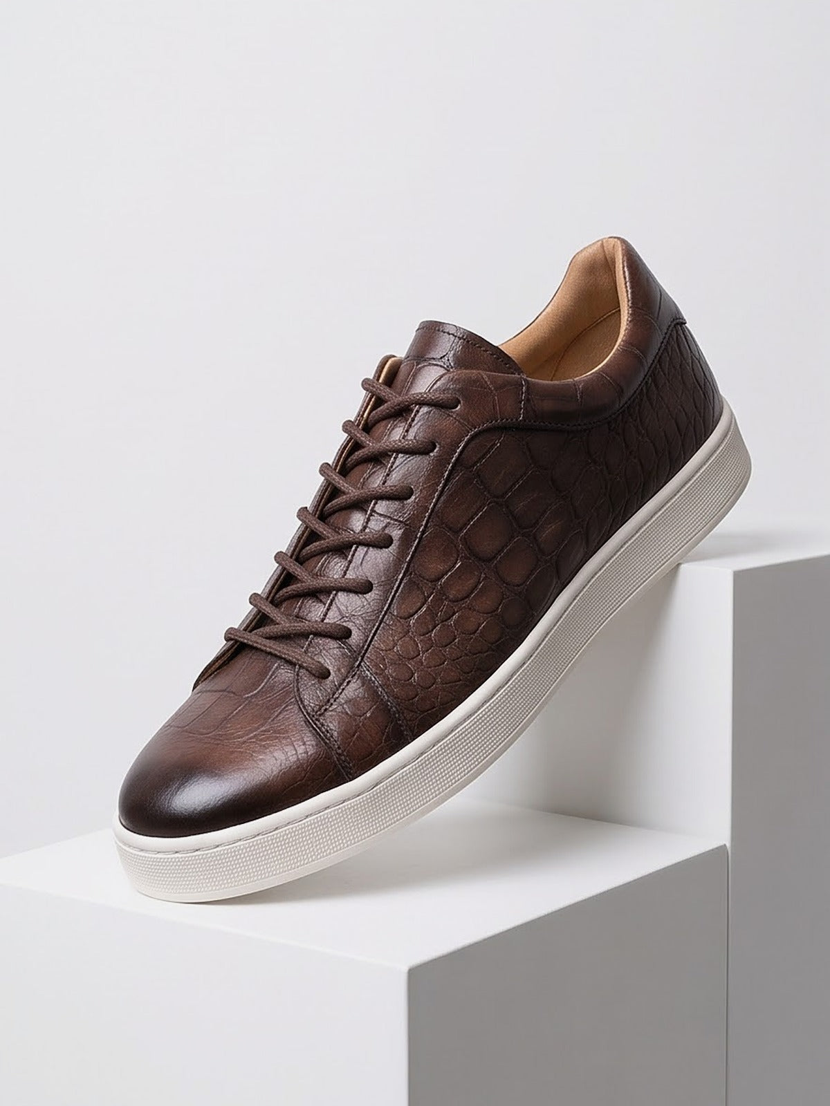 The Belgravia Leather Lace-Up - Dark Brown - closeup