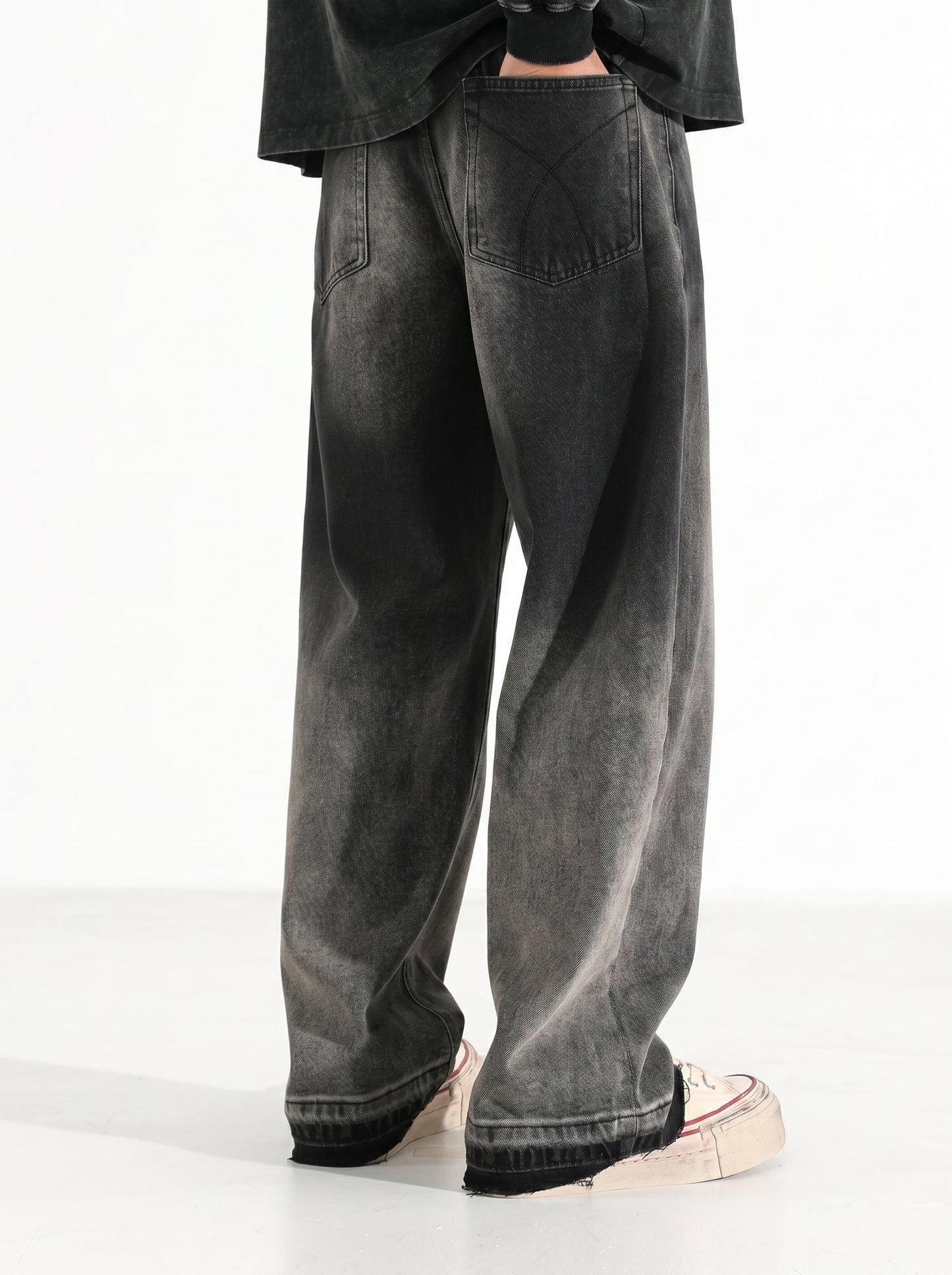 OBSIDIAN WIDE-LEG JEANS