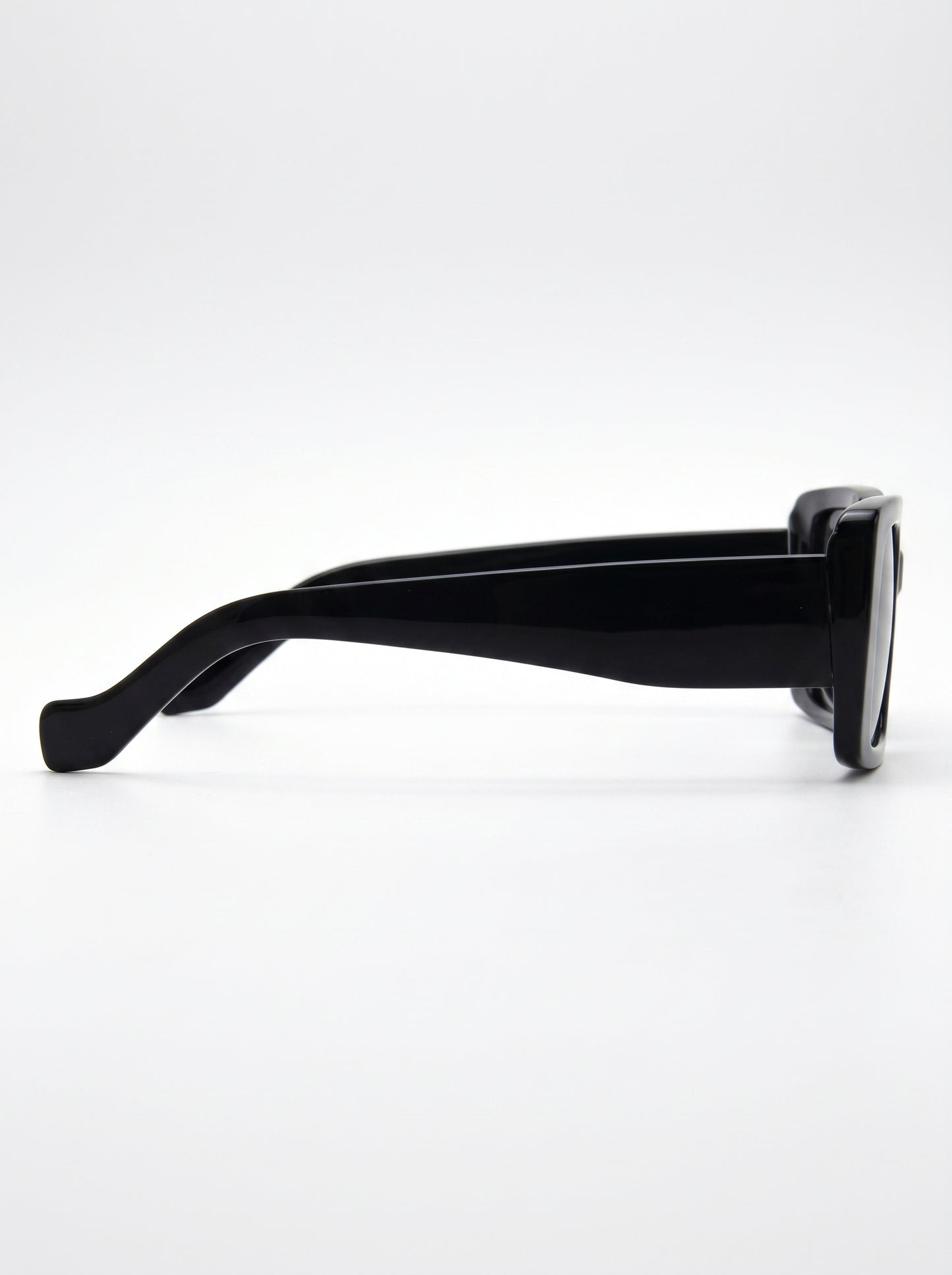 NOVAGLOW RETRO SHADES