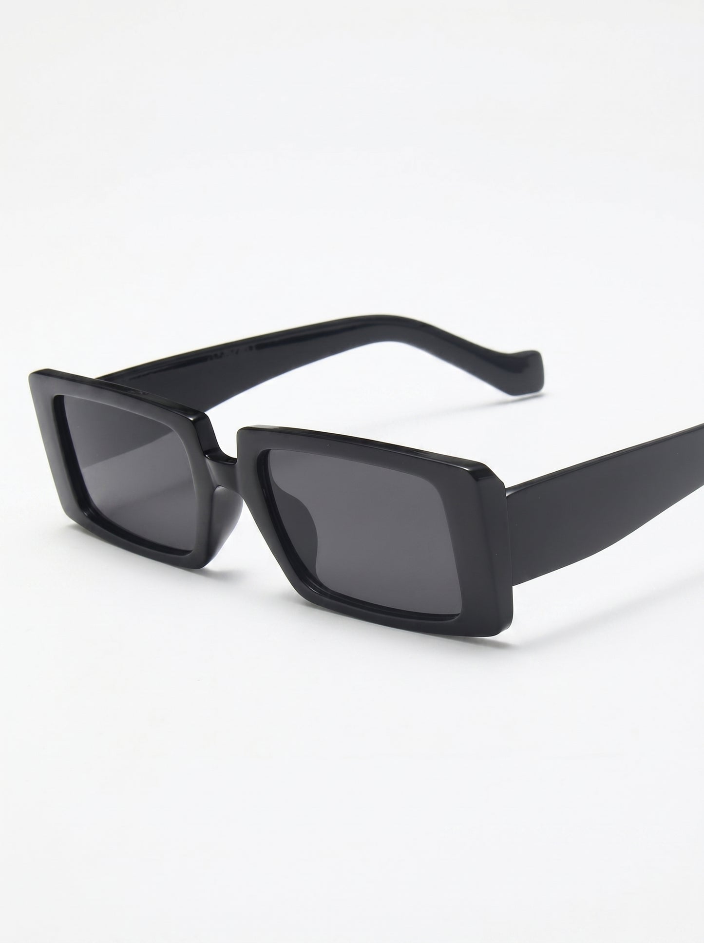 NOVAGLOW RETRO SHADES