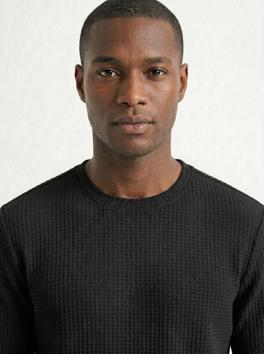 AEROKNIT ESSENTIAL TEE