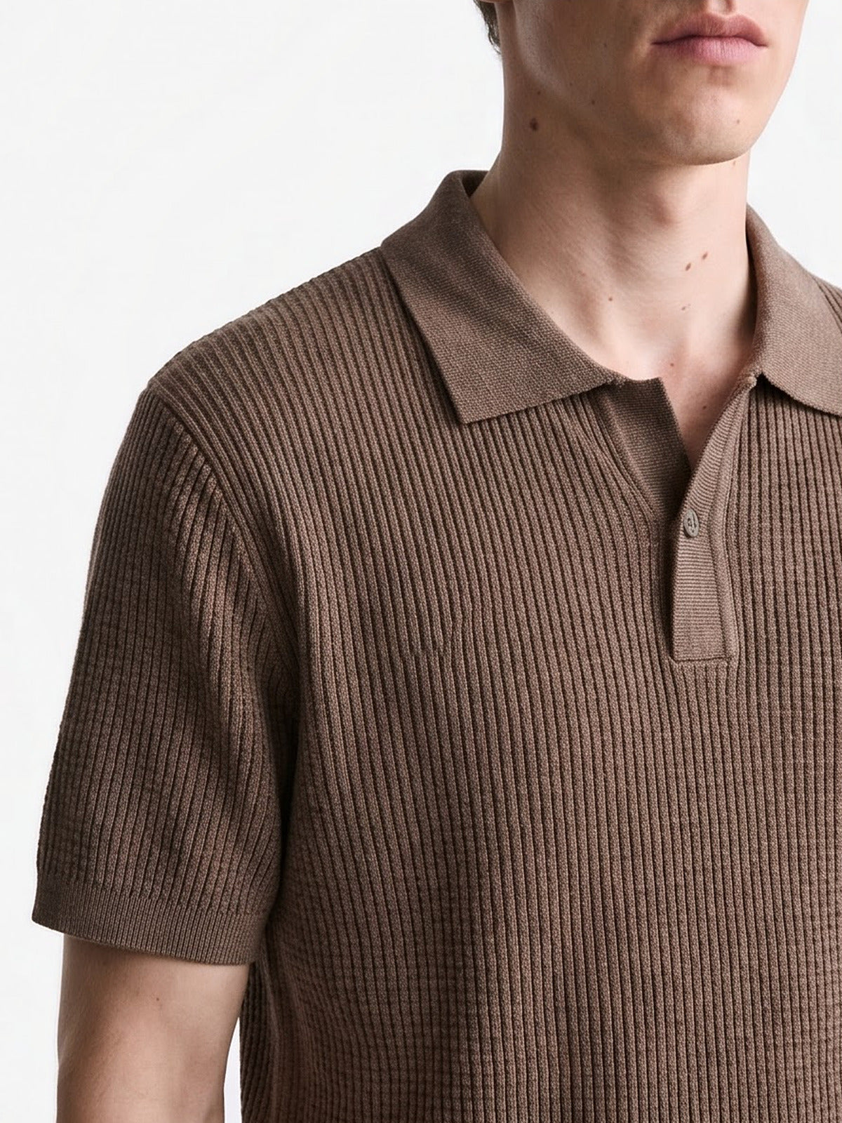 the-amalfi-textured-knit-polo-textured-brown-3-closeup