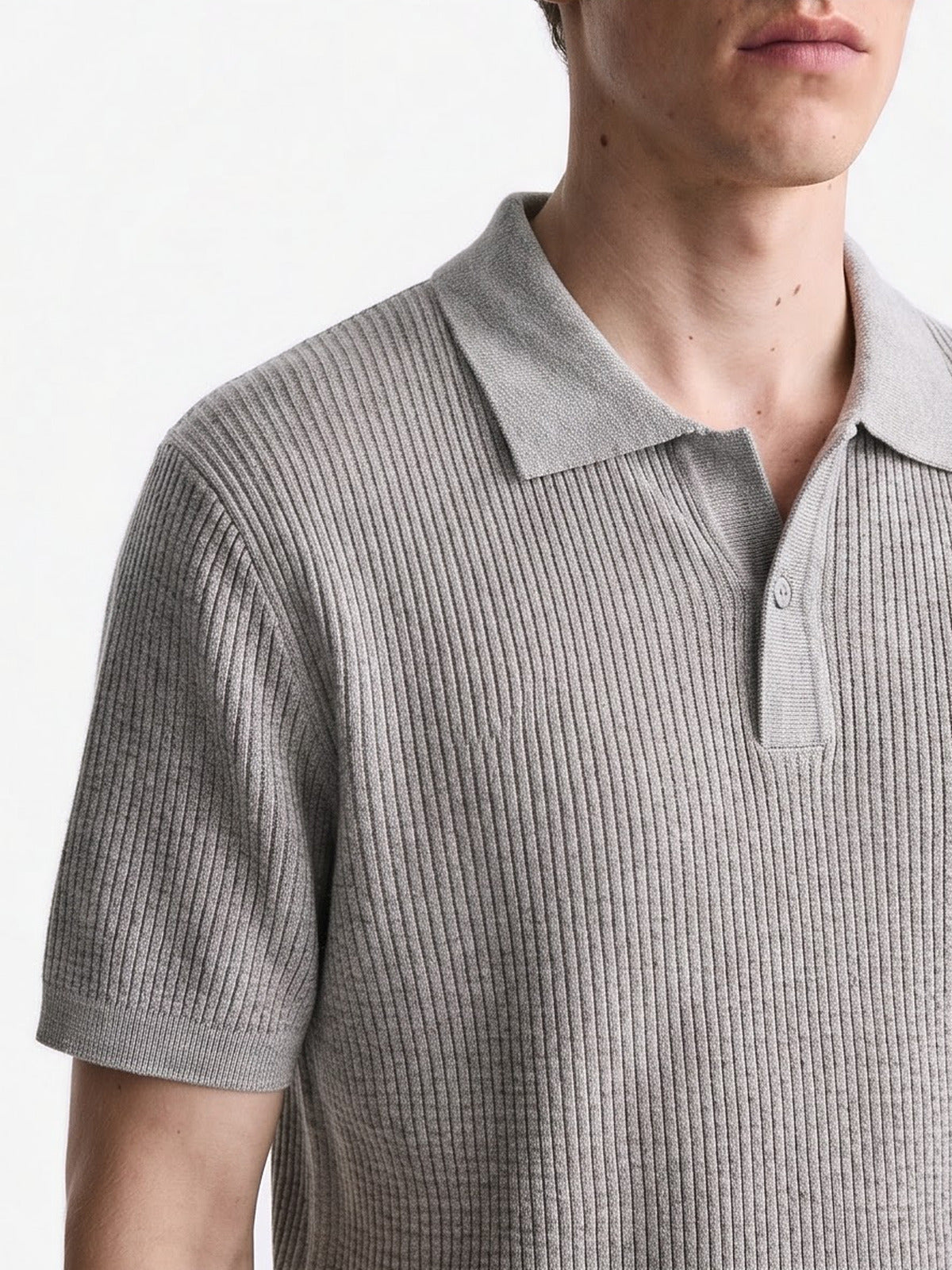 the-amalfi-textured-knit-polo-textured-grey-3-closeup