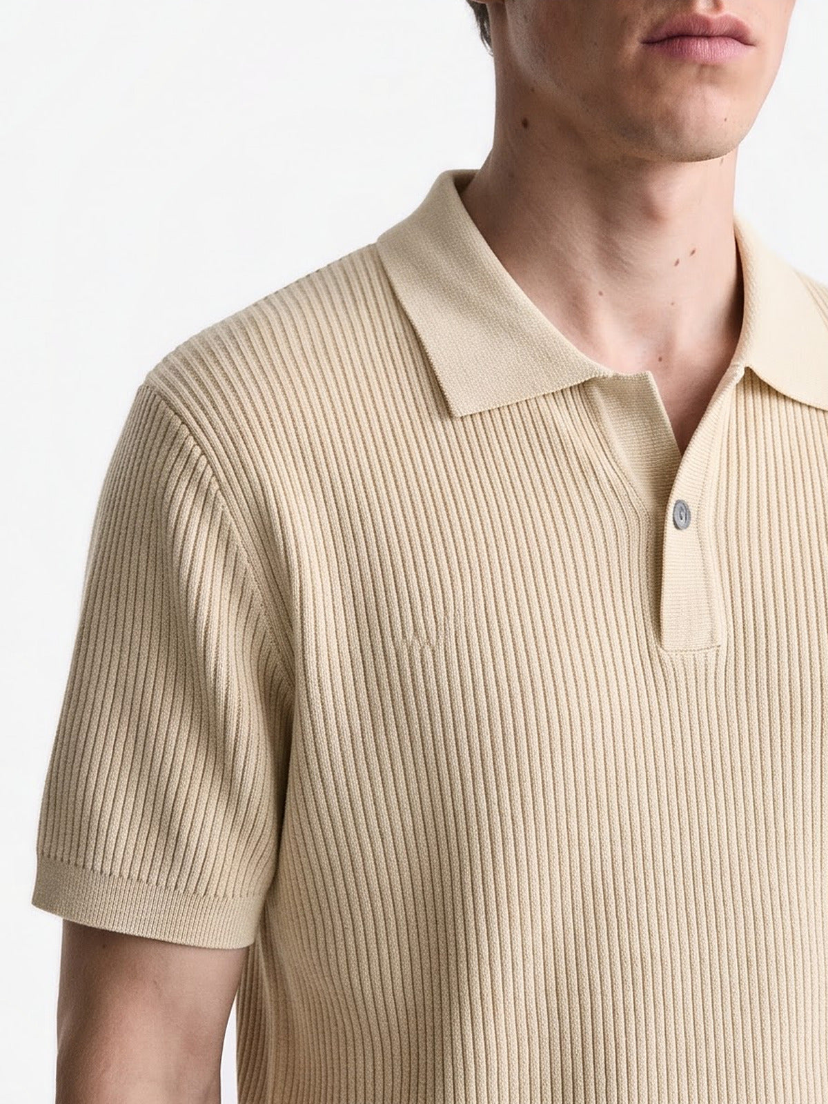 the-amalfi-textured-knit-polo-textured-sand-3-closeup