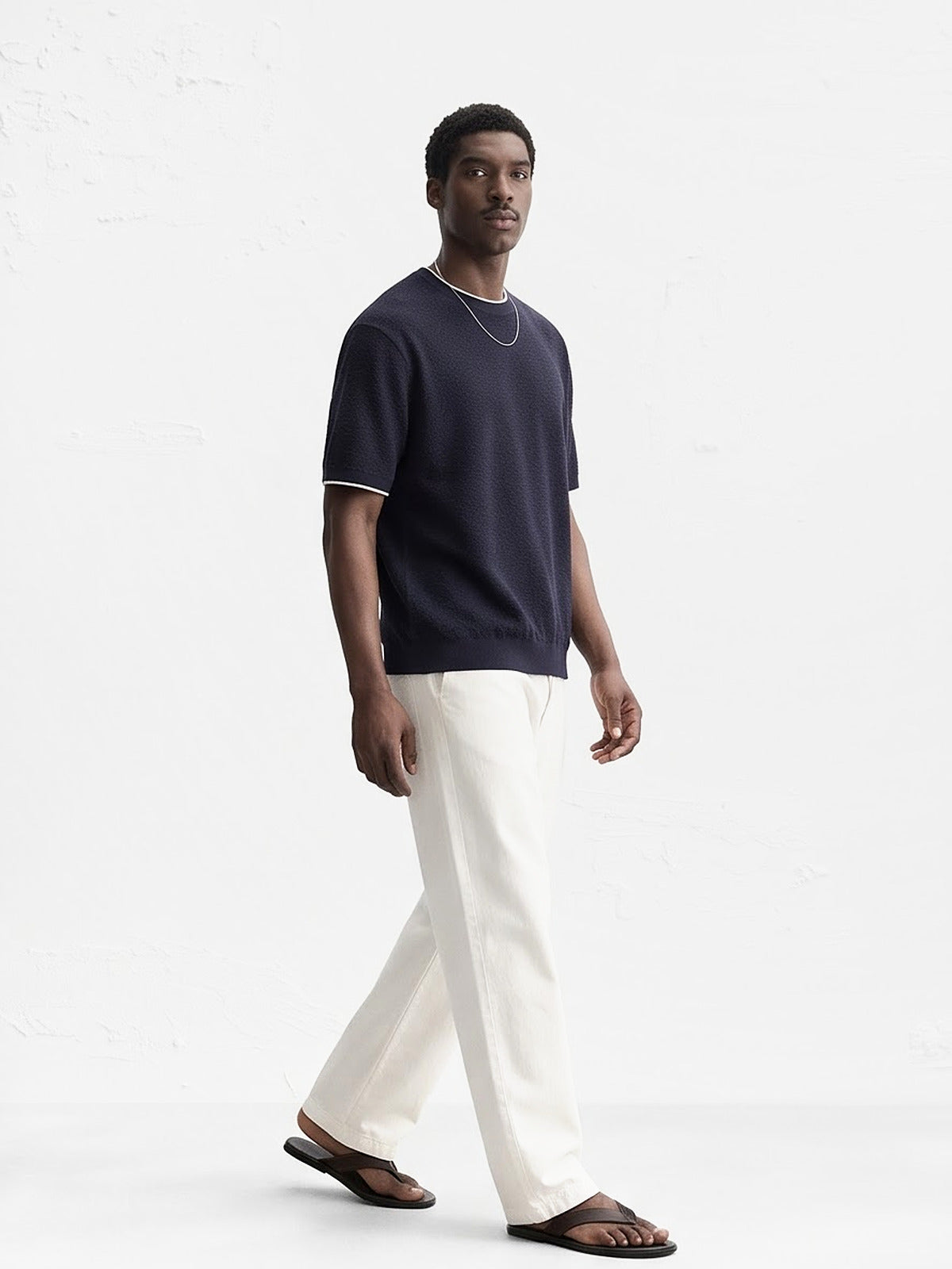the-essential-linen-blend-tee-navy-2-side