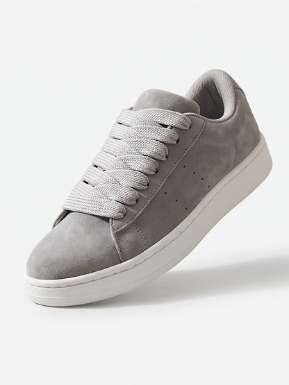 the-geneva-leather-sneaker-grey-3-closeup