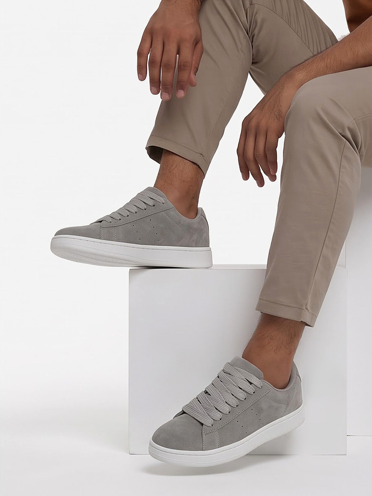 the-geneva-leather-sneaker-grey-4-back