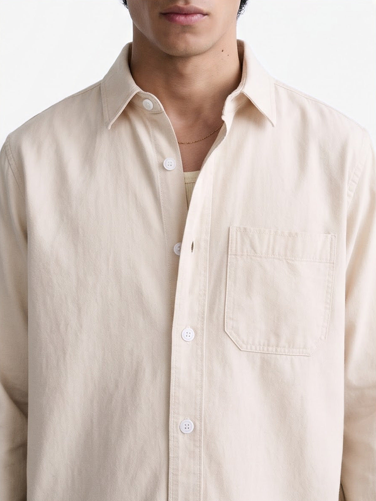 the-oxford-cotton-shirt-sand-3-closeup