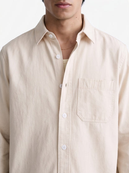the-oxford-cotton-shirt-sand-3-closeup