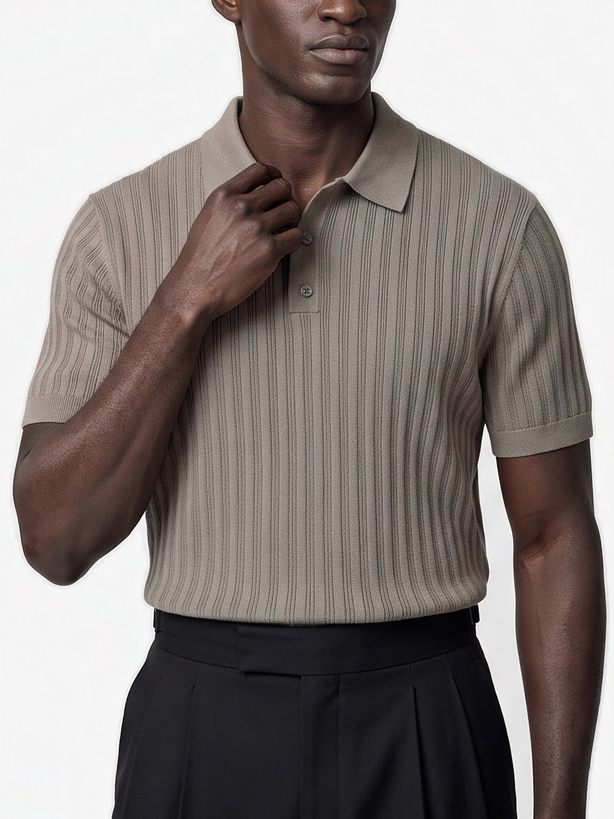 the-ravello-knit-polo-taupe-3-closeup