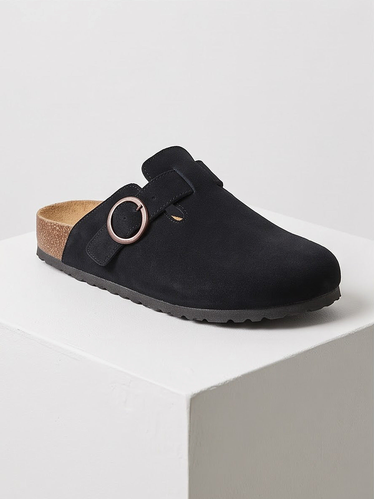 zurich-suede-clog-black-3-closeup